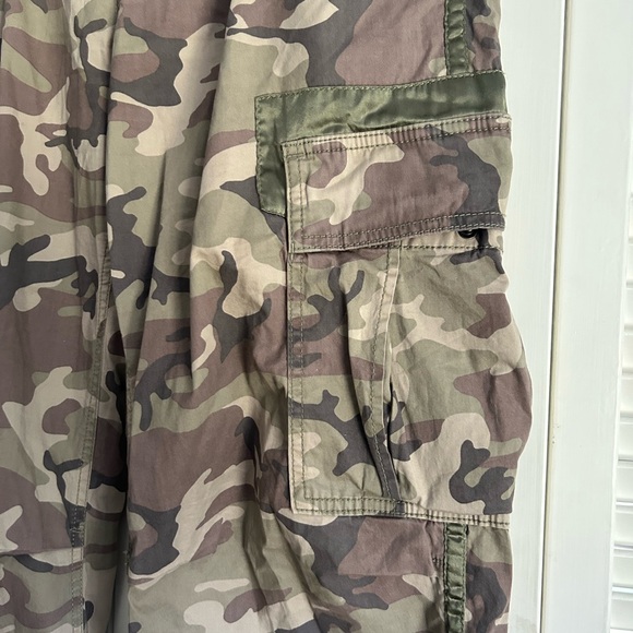 VTG Y2K 2000s Grunge Utility Abercrombie & Fitch Baggy Camo Cargo Pants 10 Long - Picture 4 of 8